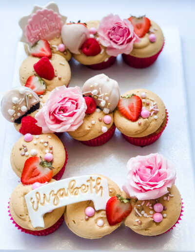 Custom Cake Studio - Wedding Cake - Orlando, FL - WeddingWire